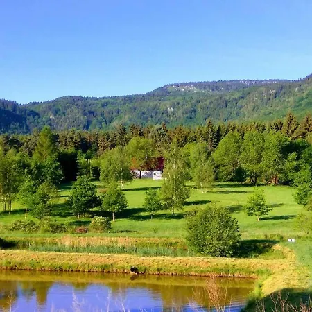 Semesterbostad Dom Sielski W Gorach Stolowych