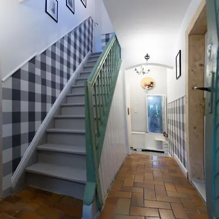 Semesterbostad Dom Sielski W Gorach Stolowych