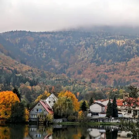 Semesterbostad Dom Sielski W Gorach Stolowych *