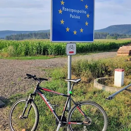 Dom Sielski W Gorach Stolowych Semesterbostad Radkow
