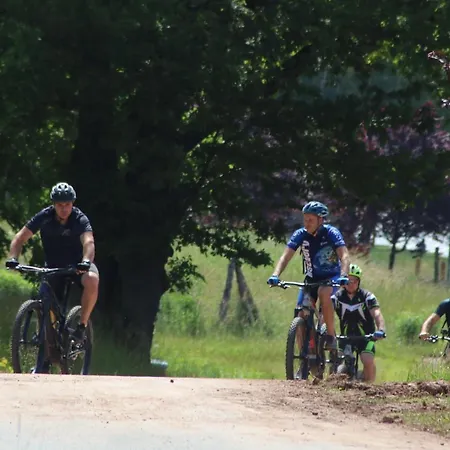 Dom Sielski W Gorach Stolowych *