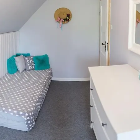 Semesterbostad Dom Sielski W Gorach Stolowych *