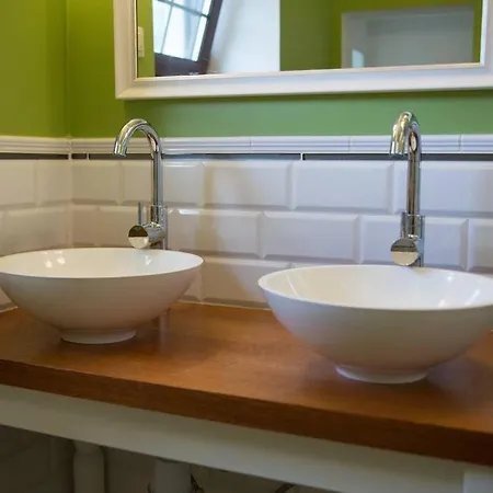 Semesterbostad Dom Sielski W Gorach Stolowych