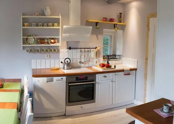 Dom Sielski W Gorach Stolowych *