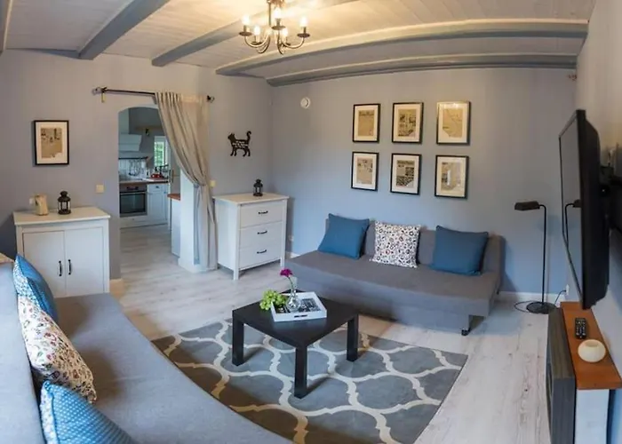 Semesterbostad Dom Sielski W Gorach Stolowych *