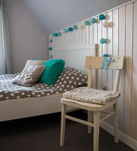 Dom Sielski W Gorach Stolowych Nyaraló