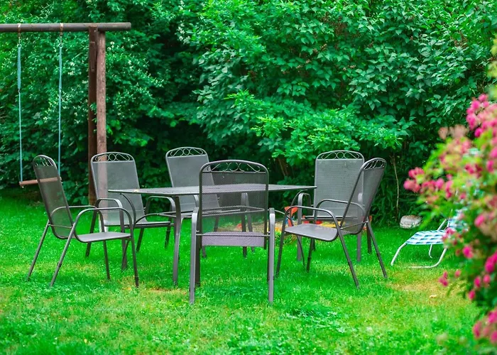 Dom Sielski W Gorach Stolowych Nyaraló *